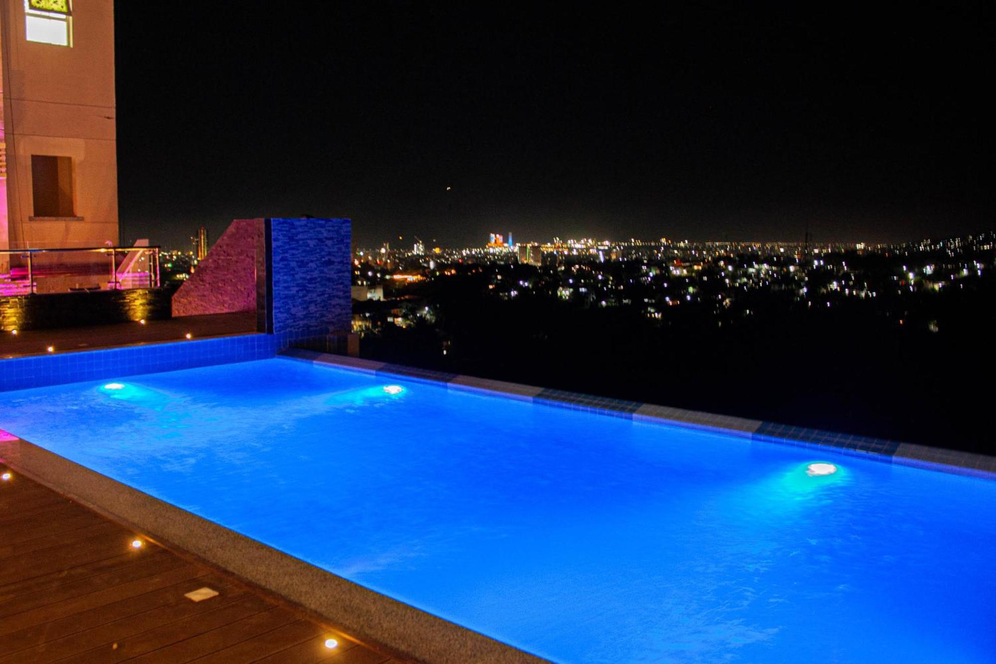 Hayat Sky Towers Hotell Cebu Exteriör bild